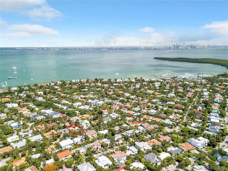 Recently Sold: $1,249,000 (3 beds, 1 baths, 1044 Square Feet)