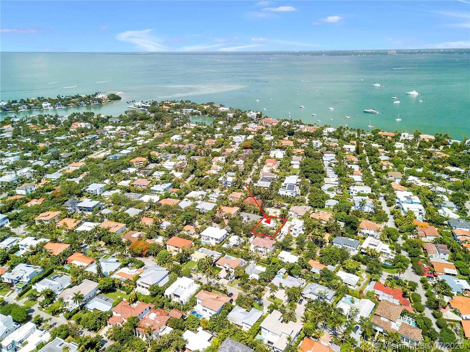 Recently Sold: $1,249,000 (3 beds, 1 baths, 1044 Square Feet)