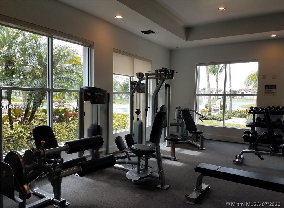 Recientemente alquilado: $1,500 (1 camas, 1 baños, 743 Pies cuadrados)