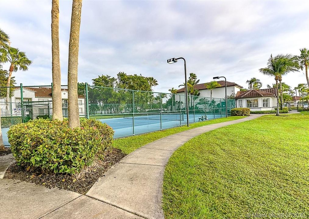 Recientemente alquilado: $1,500 (1 camas, 1 baños, 743 Pies cuadrados)