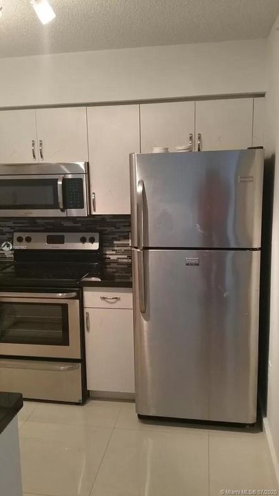 Recientemente alquilado: $1,500 (1 camas, 1 baños, 743 Pies cuadrados)