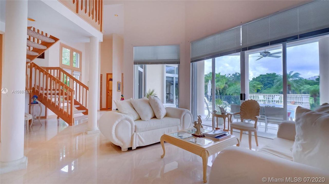 Recently Sold: $1,000,000 (4 beds, 3 baths, 3269 Square Feet)