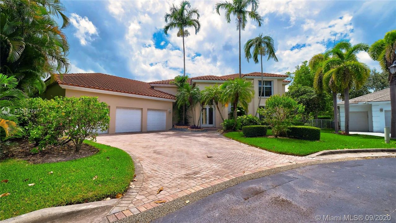 Recently Sold: $1,000,000 (4 beds, 3 baths, 3269 Square Feet)