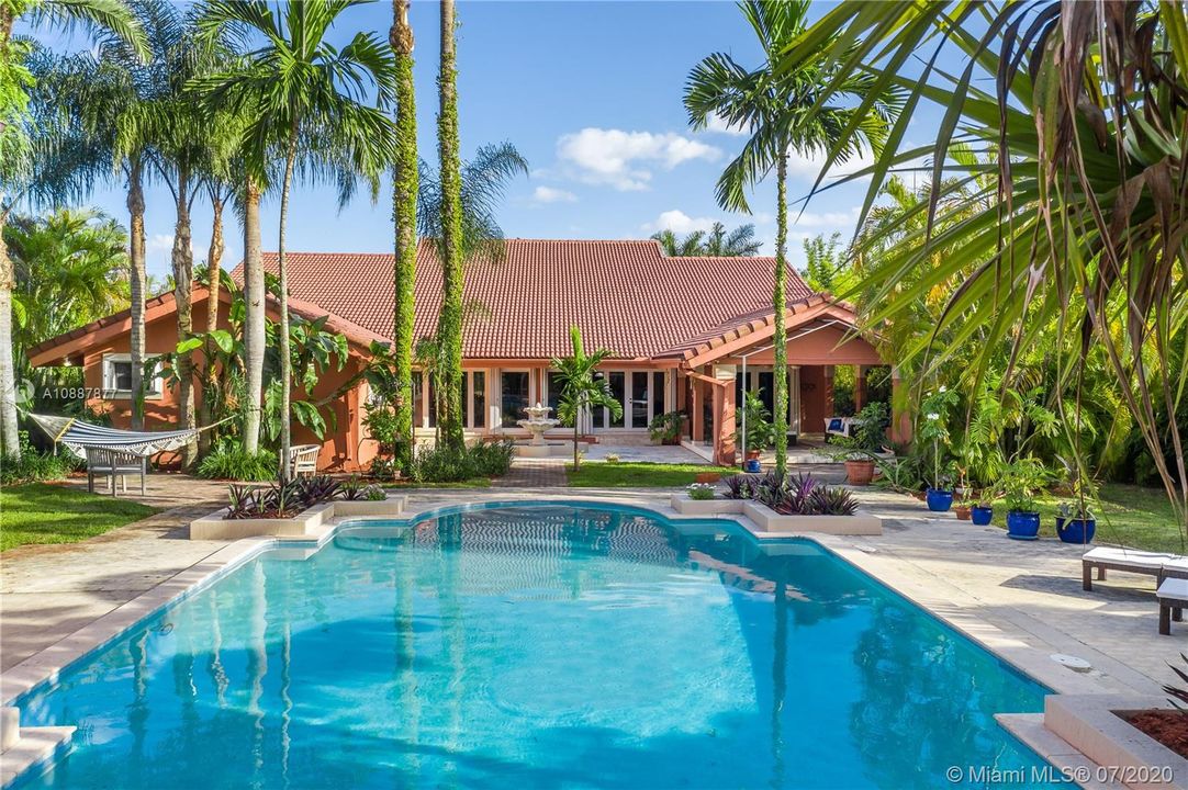 Vendido Recientemente: $1,200,000 (5 camas, 4 baños, 3646 Pies cuadrados)