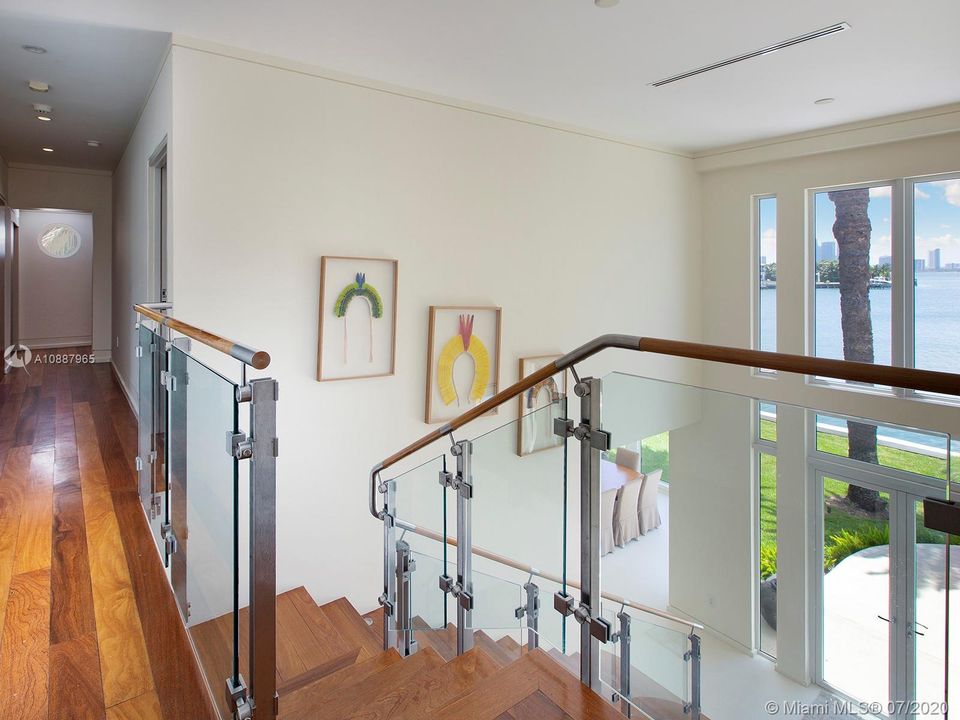 Recently Sold: $14,750,000 (6 beds, 6 baths, 8209 Square Feet)
