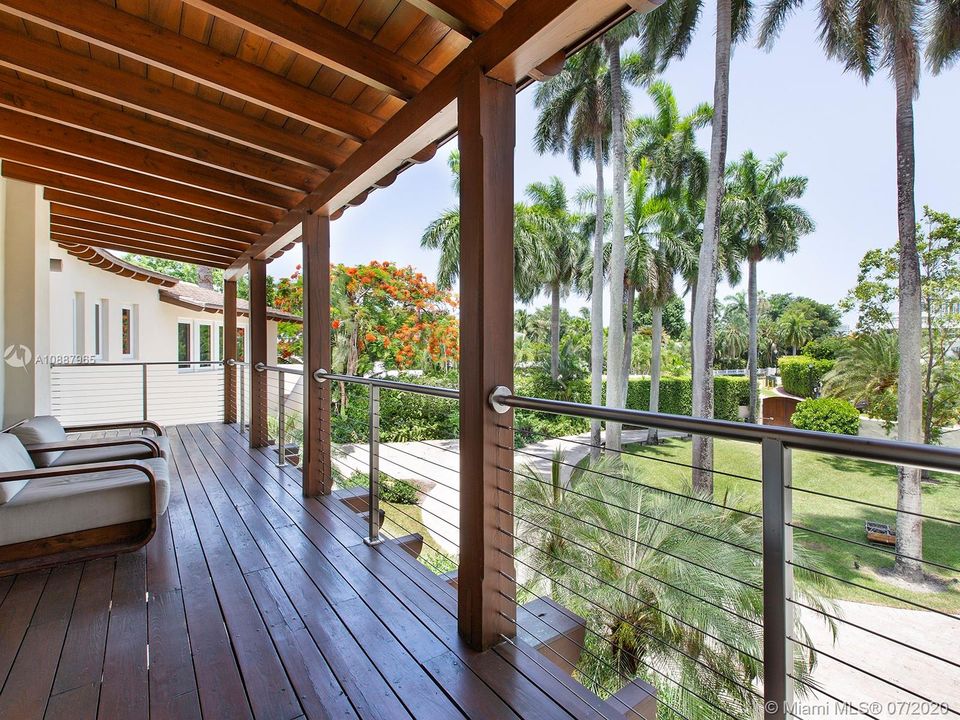 Recently Sold: $14,750,000 (6 beds, 6 baths, 8209 Square Feet)