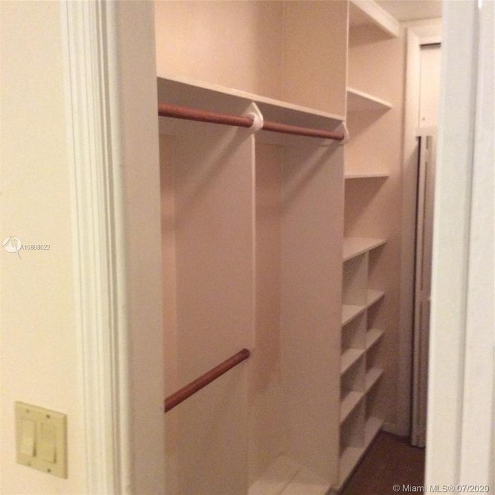 Недавно продано: $469,000 (5 спален, 3 ванн, 2826 Квадратных фут)