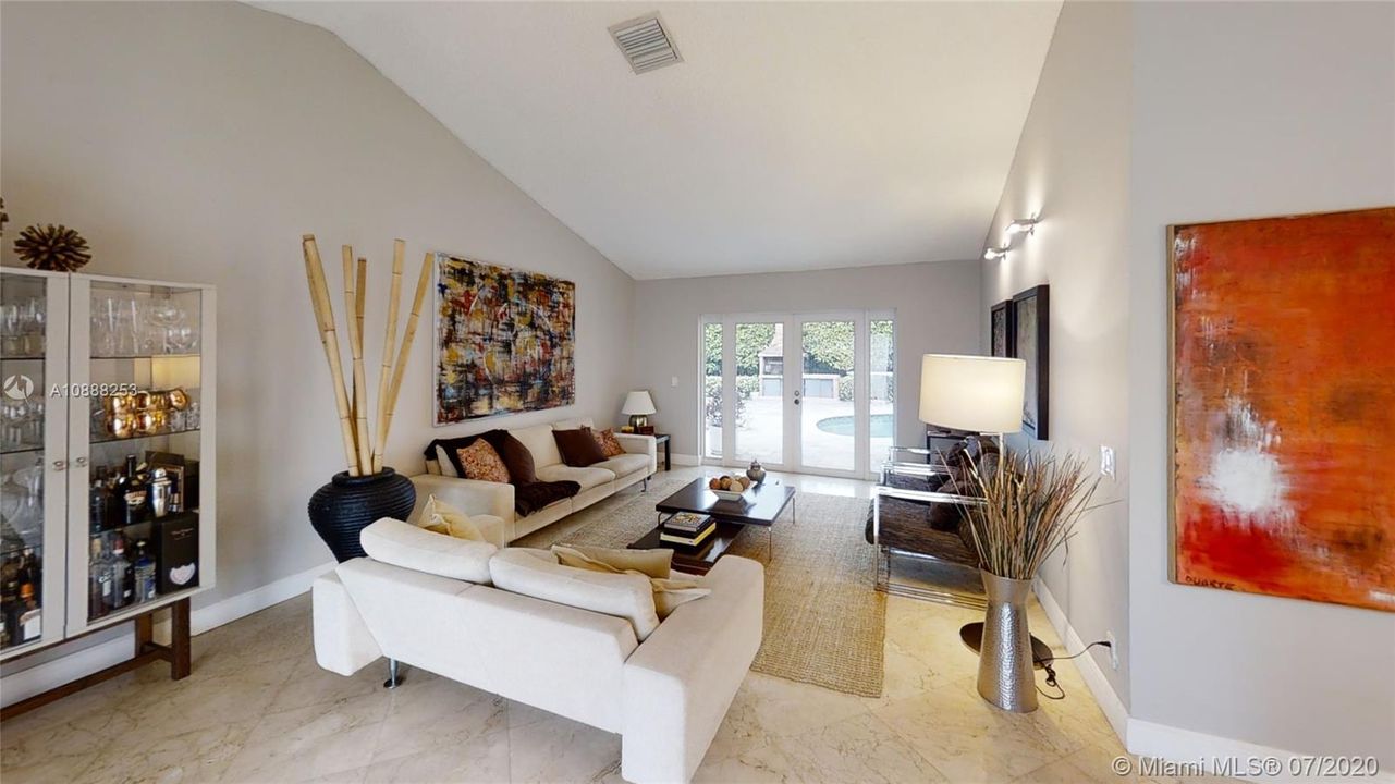Recently Rented: $3,295 (3 beds, 2 baths, 1755 Square Feet)
