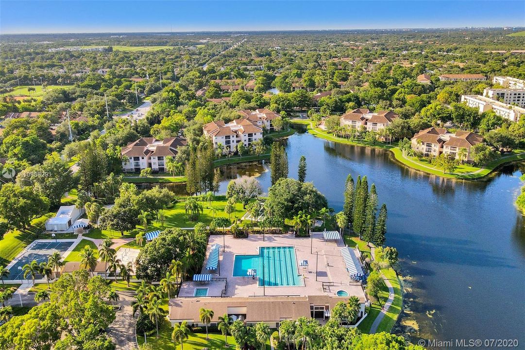 最近售出: $259,500 (2 贝兹, 2 浴室, 1320 平方英尺)