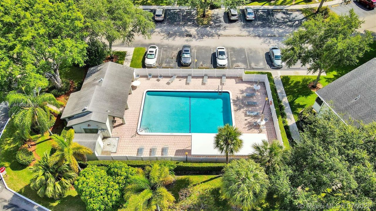 最近售出: $259,500 (2 贝兹, 2 浴室, 1320 平方英尺)