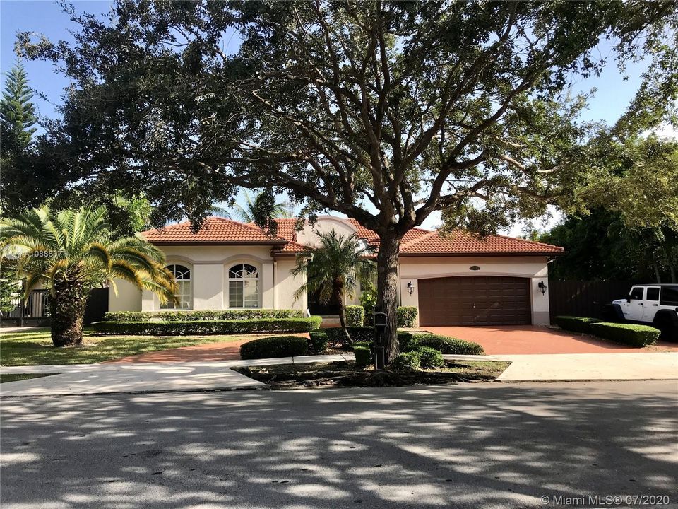 Recently Sold: $497,000 (3 beds, 2 baths, 2006 Square Feet)