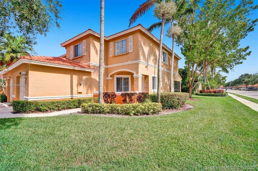Recently Sold: $265,000 (3 beds, 2 baths, 1627 Square Feet)