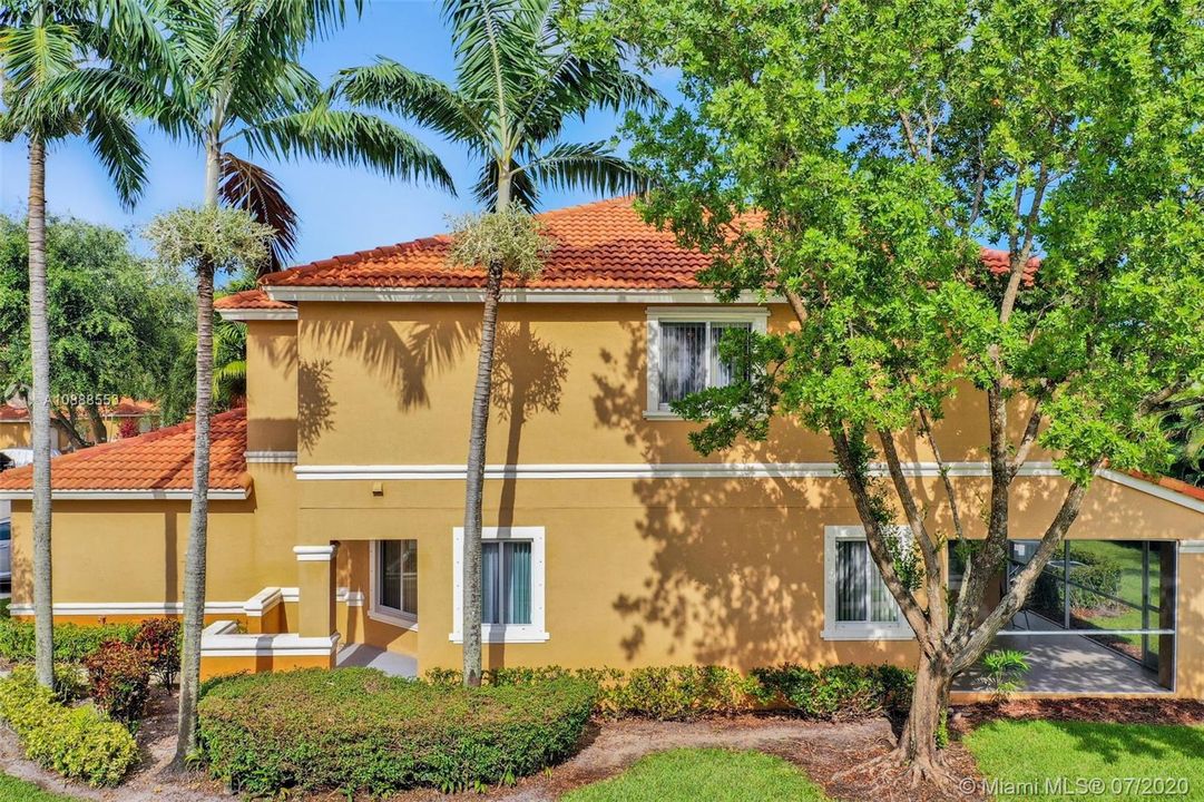 Recently Sold: $265,000 (3 beds, 2 baths, 1627 Square Feet)