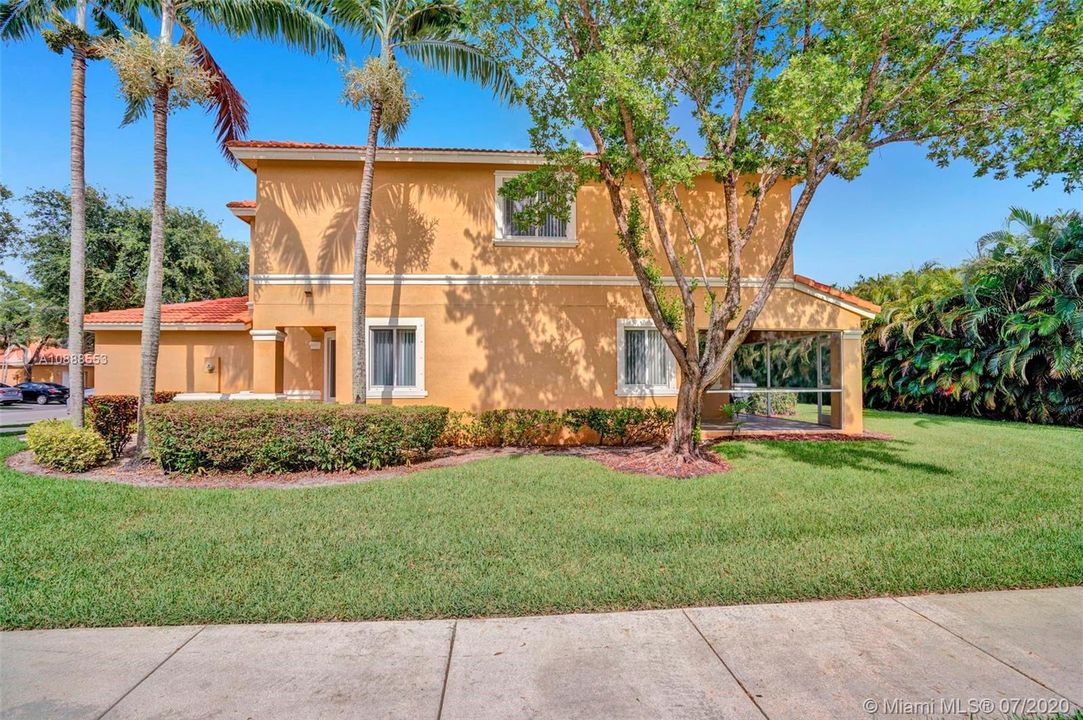 Recently Sold: $265,000 (3 beds, 2 baths, 1627 Square Feet)