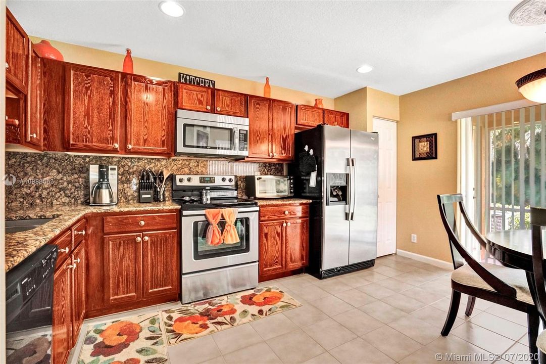 Recently Sold: $265,000 (3 beds, 2 baths, 1627 Square Feet)