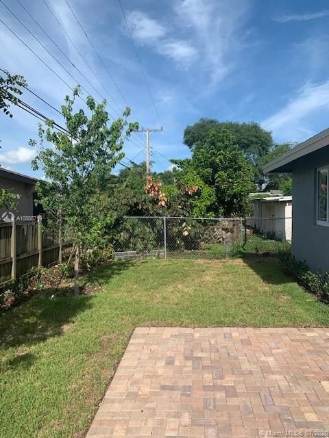 Recently Rented: $2,850 (3 beds, 2 baths, 0 Square Feet)