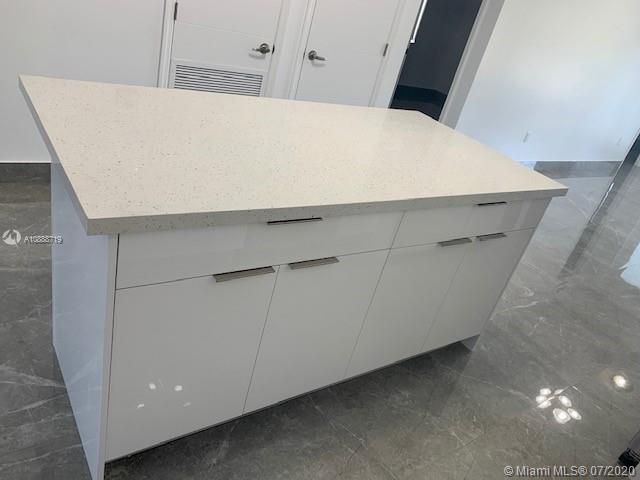 Recently Rented: $2,850 (3 beds, 2 baths, 0 Square Feet)