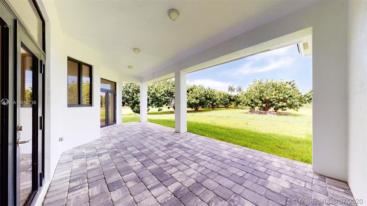 Vendido Recientemente: $615,000 (4 camas, 4 baños, 0 Pies cuadrados)