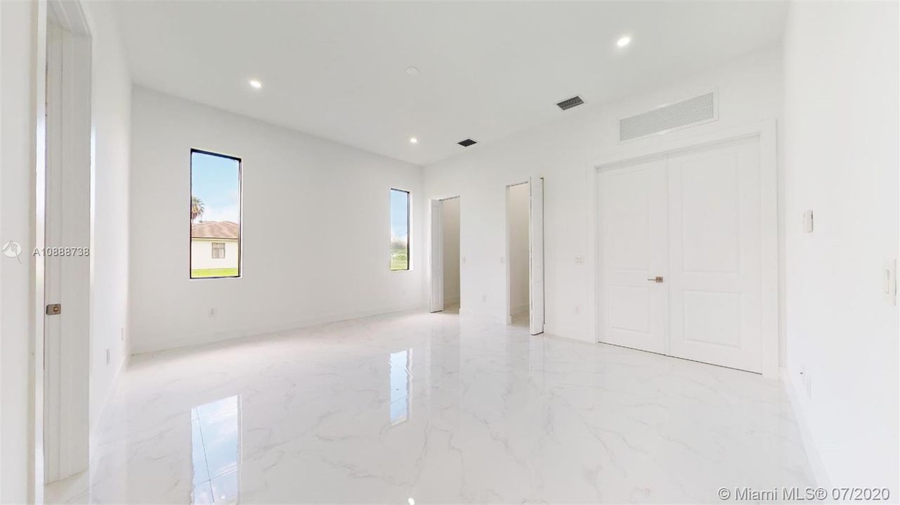 Vendido Recientemente: $615,000 (4 camas, 4 baños, 0 Pies cuadrados)