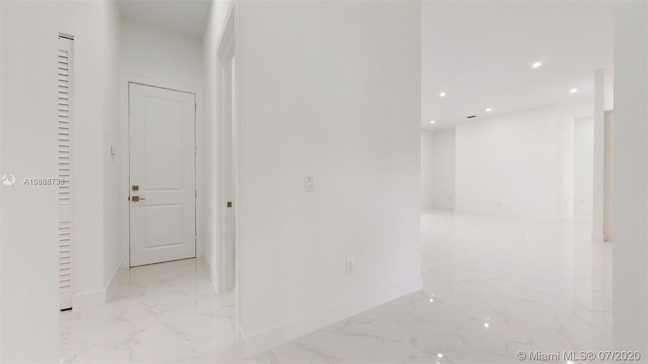 Vendido Recientemente: $615,000 (4 camas, 4 baños, 0 Pies cuadrados)