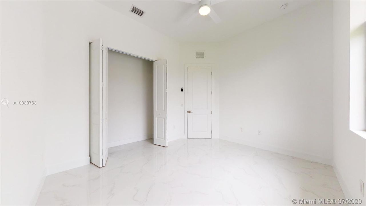Vendido Recientemente: $615,000 (4 camas, 4 baños, 0 Pies cuadrados)