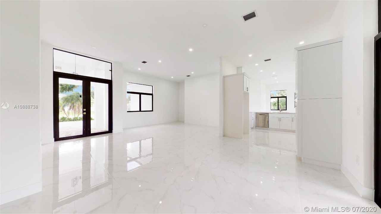 Vendido Recientemente: $615,000 (4 camas, 4 baños, 0 Pies cuadrados)