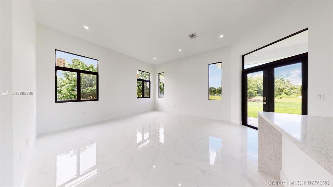 Vendido Recientemente: $615,000 (4 camas, 4 baños, 0 Pies cuadrados)
