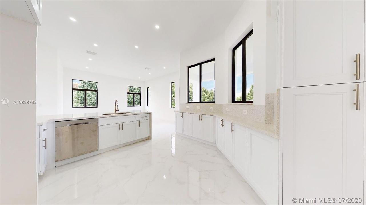 Vendido Recientemente: $615,000 (4 camas, 4 baños, 0 Pies cuadrados)