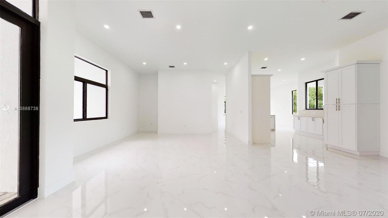 Vendido Recientemente: $615,000 (4 camas, 4 baños, 0 Pies cuadrados)