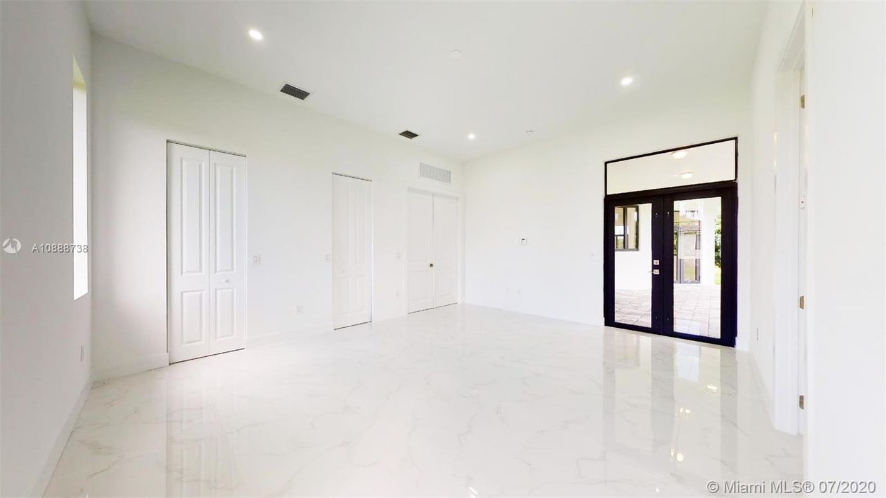 Vendido Recientemente: $615,000 (4 camas, 4 baños, 0 Pies cuadrados)
