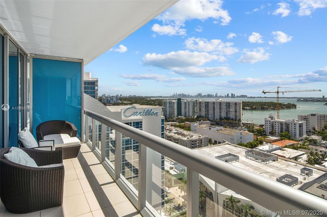 Recently Rented: $11,000 (3 beds, 3 baths, 2050 Square Feet)