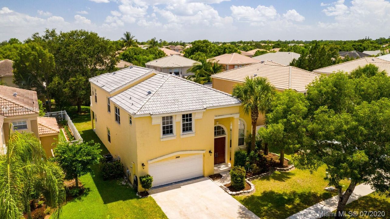Recently Sold: $399,000 (4 beds, 3 baths, 2936 Square Feet)