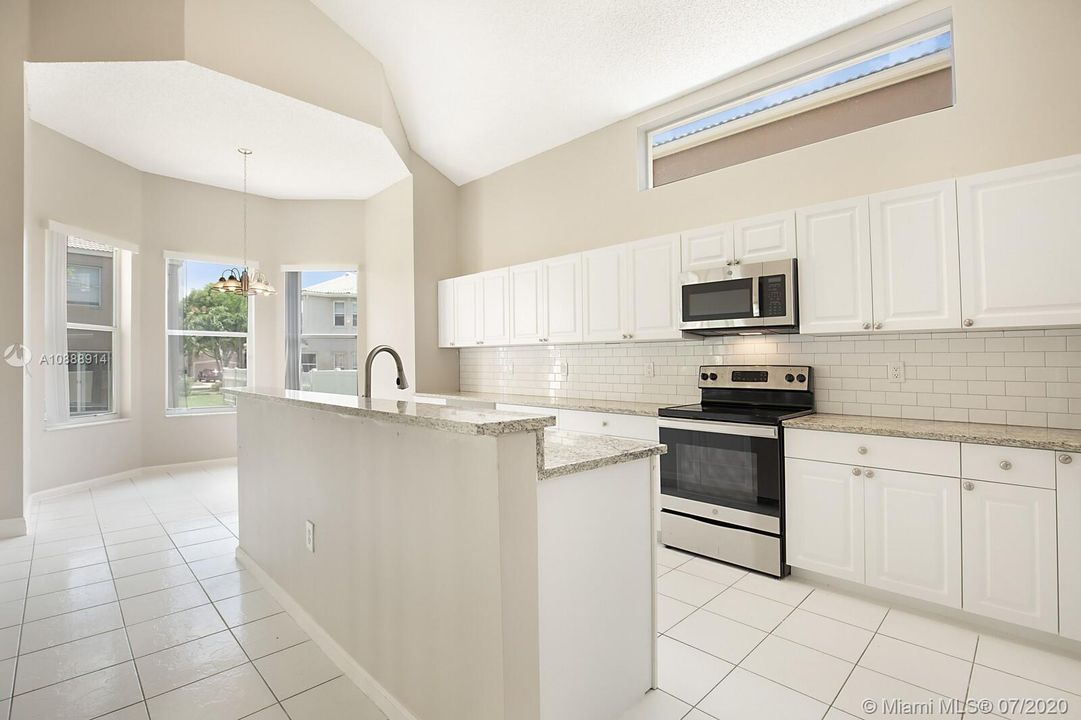 Recently Sold: $399,000 (4 beds, 3 baths, 2936 Square Feet)