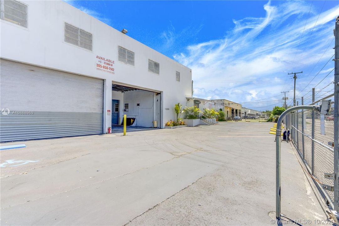 Vendido Recientemente: $3,800,000 (0 camas, 0 baños, 27865 Pies cuadrados)