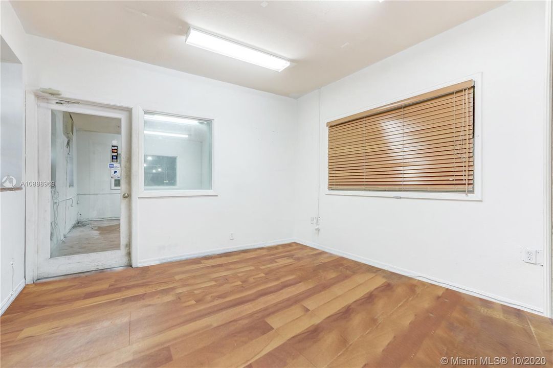 Vendido Recientemente: $3,800,000 (0 camas, 0 baños, 27865 Pies cuadrados)