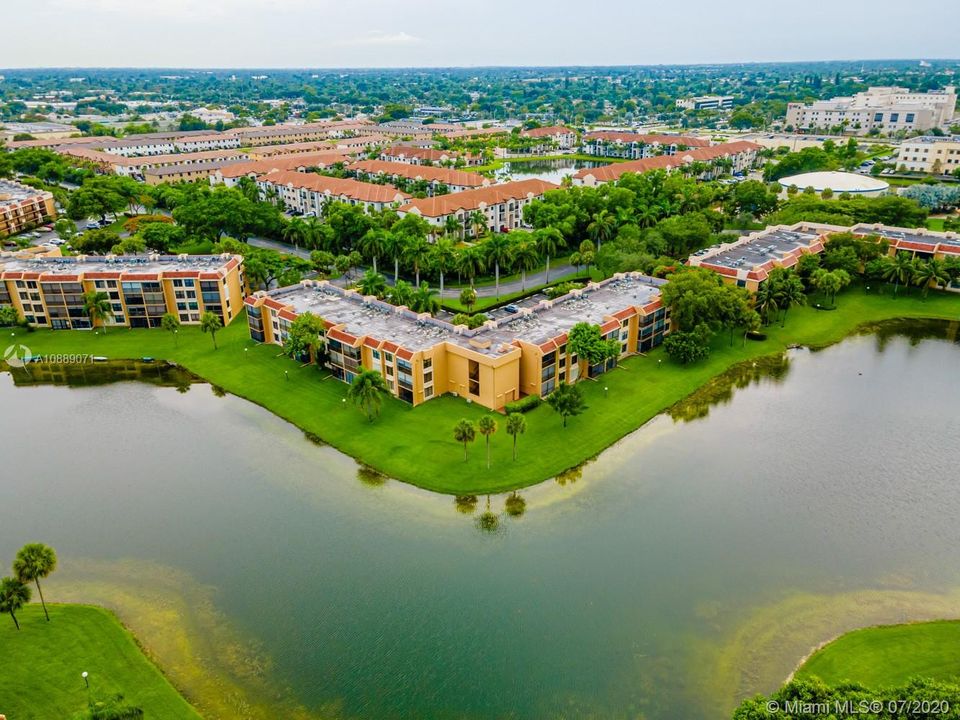Vendido Recientemente: $124,900 (2 camas, 2 baños, 1090 Pies cuadrados)