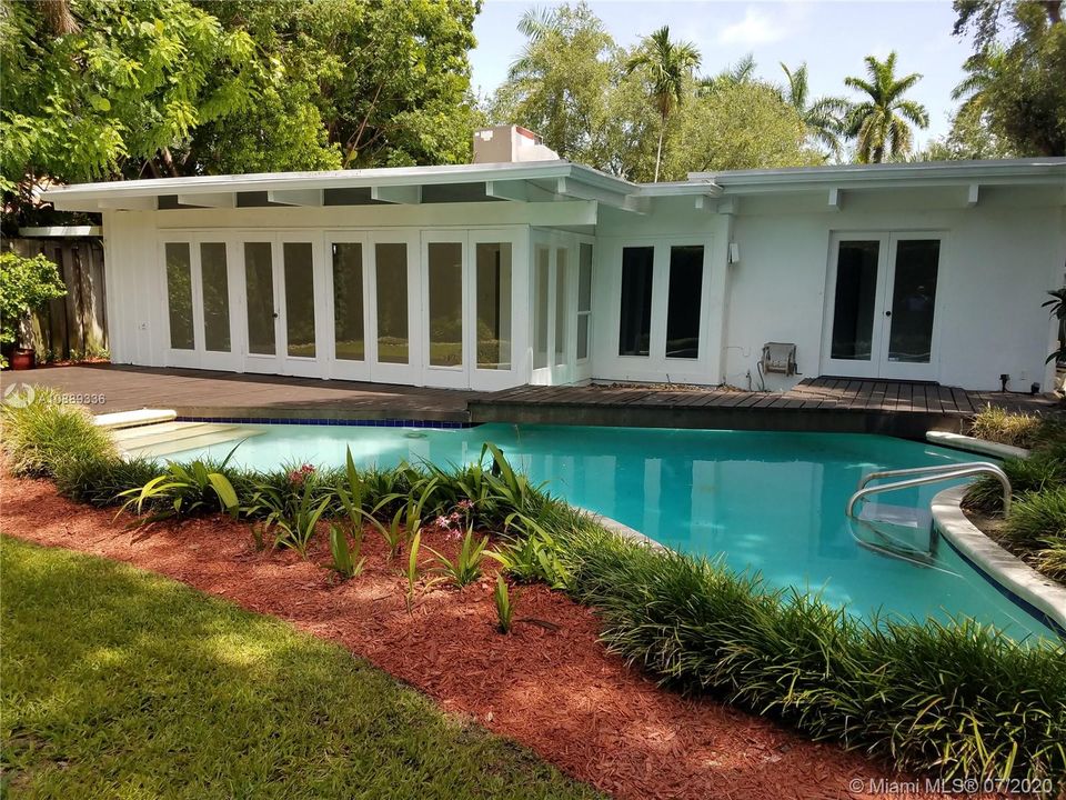 Gorgeous pool