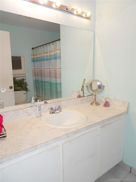 Master bath with walk in shower