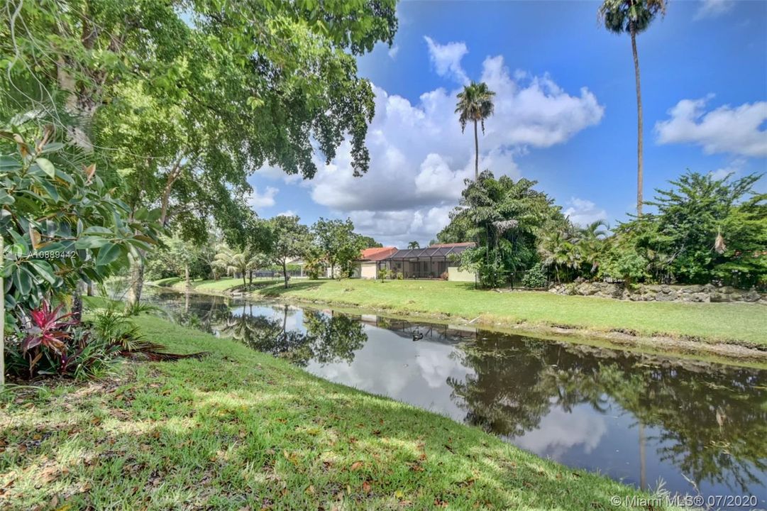 Vendido Recientemente: $234,900 (3 camas, 2 baños, 1320 Pies cuadrados)