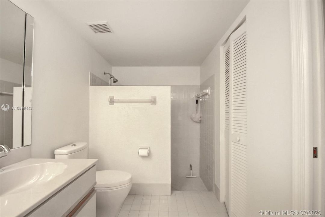 Vendido Recientemente: $234,900 (3 camas, 2 baños, 1320 Pies cuadrados)