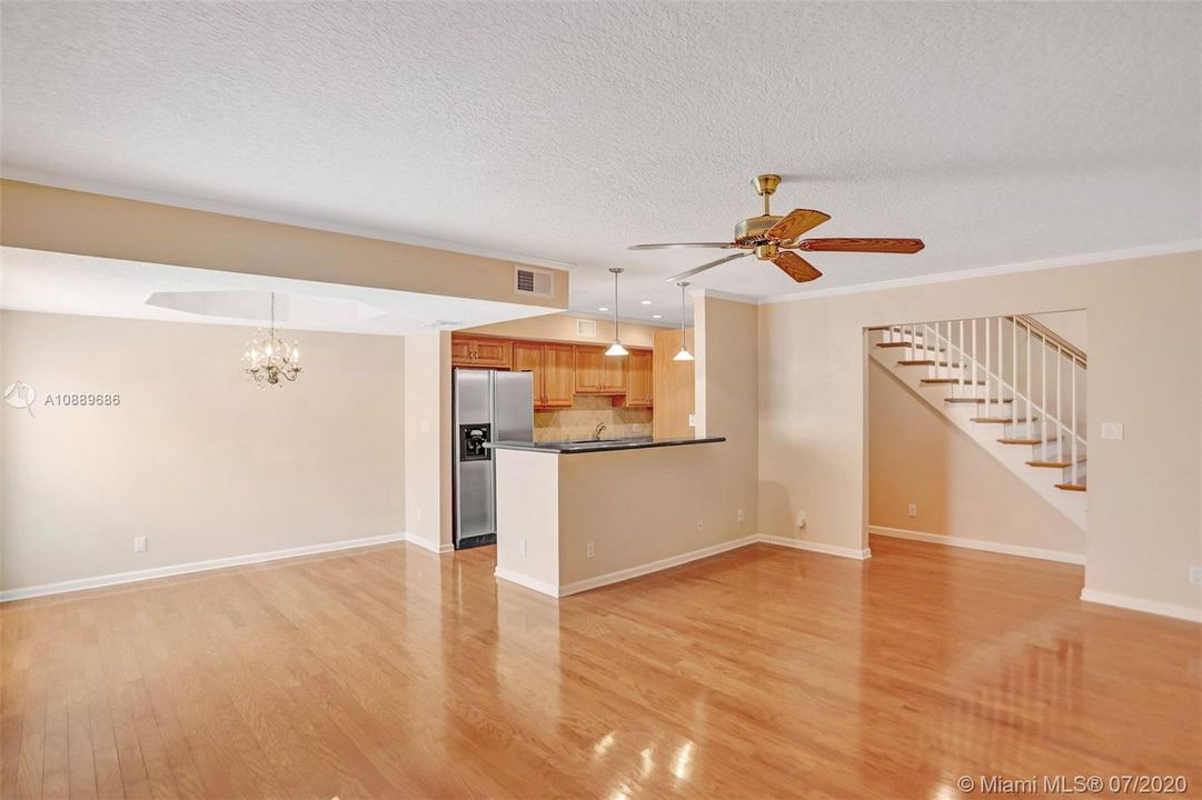 Недавно арендовано: $2,800 (3 спален, 2 ванн, 1618 Квадратных фут)