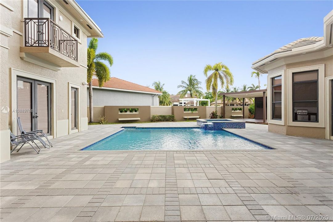 Recently Rented: $7,900 (5 beds, 5 baths, 3715 Square Feet)