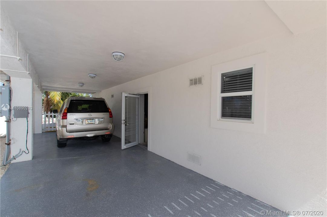 Recently Sold: $1,423,000 (4 beds, 3 baths, 2808 Square Feet)