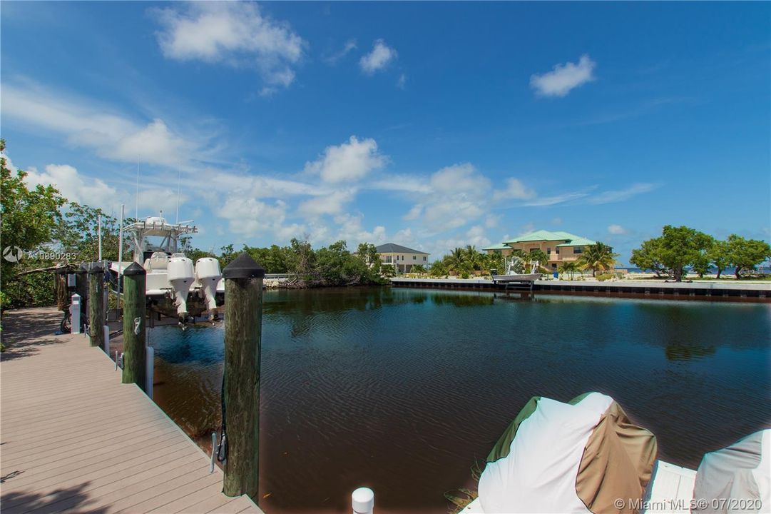 Recently Sold: $1,423,000 (4 beds, 3 baths, 2808 Square Feet)
