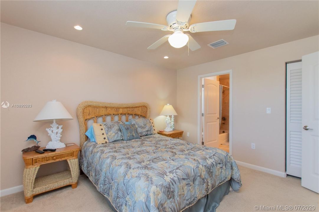 Recently Sold: $1,423,000 (4 beds, 3 baths, 2808 Square Feet)