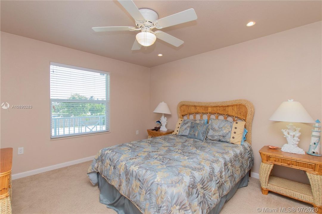 Recently Sold: $1,423,000 (4 beds, 3 baths, 2808 Square Feet)