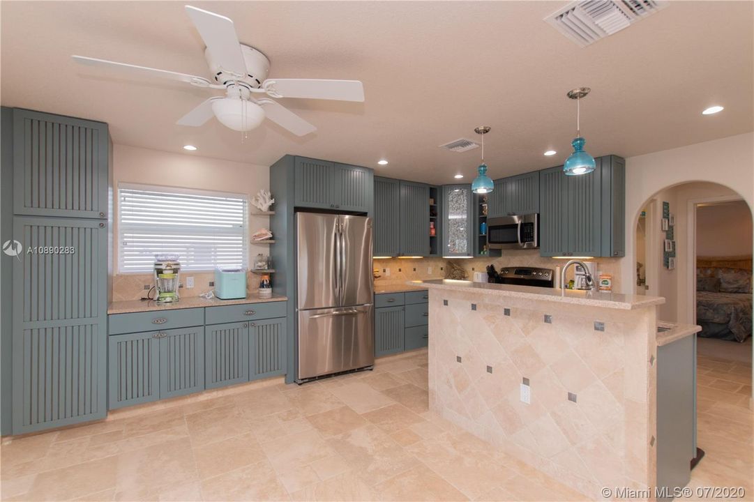 Recently Sold: $1,423,000 (4 beds, 3 baths, 2808 Square Feet)