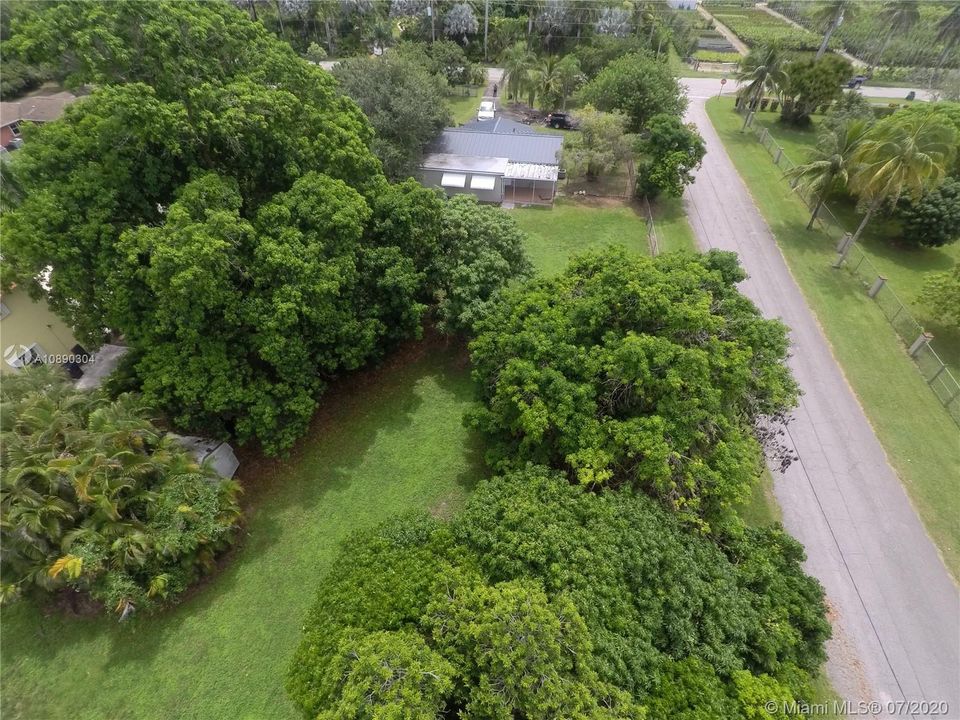 Recently Sold: $389,900 (3 beds, 2 baths, 1526 Square Feet)