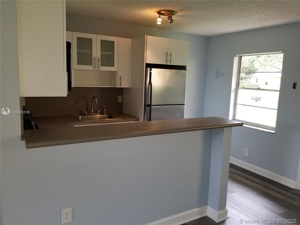 Recently Sold: $89,999 (1 beds, 1 baths, 427 Square Feet)