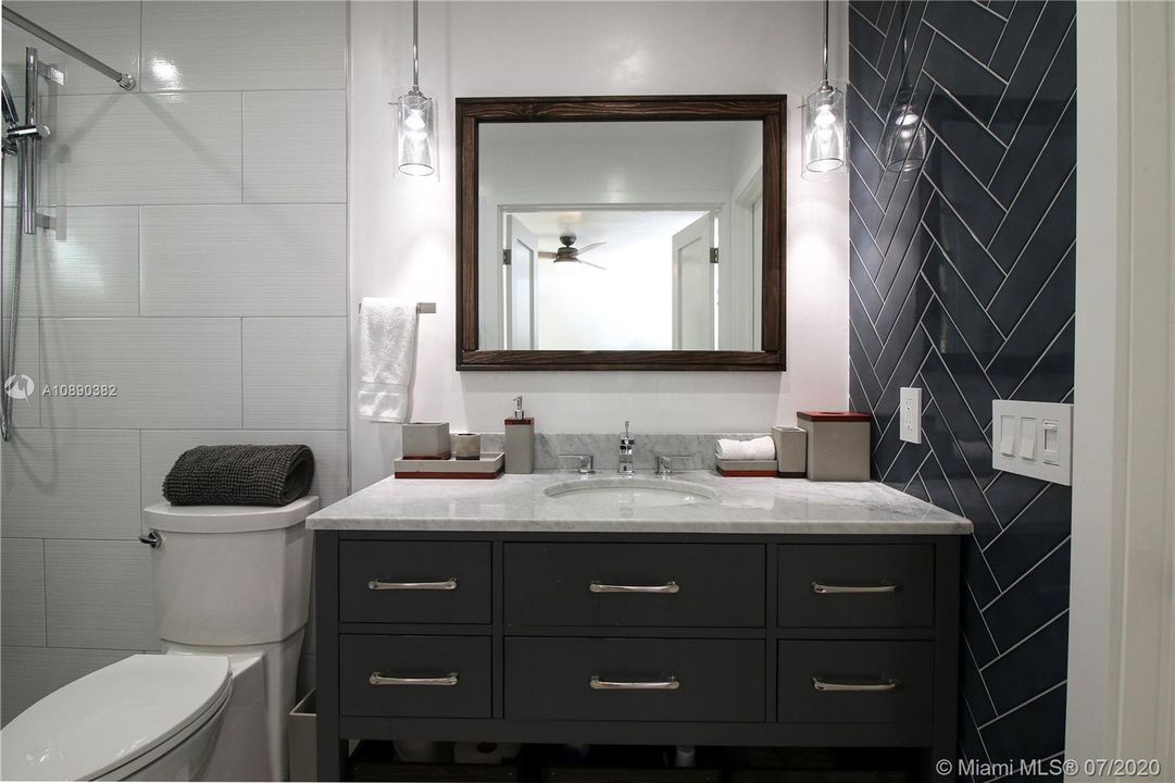 Recently Sold: $299,000 (2 beds, 2 baths, 1158 Square Feet)